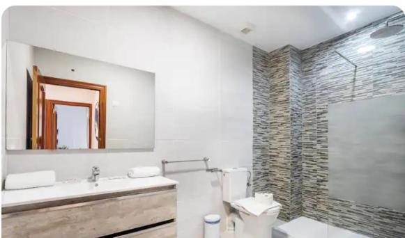 Centrico, 2 Habitaciones, Confort Ascensor,wifi Ac Valenza